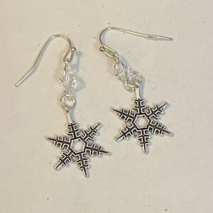 NEW* Christmas earrings FINAL